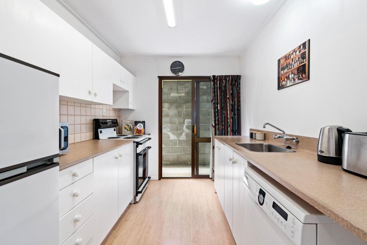 Town Centre Location With Stunning View - Unit 8 Apartment Queenstown Exterior photo
